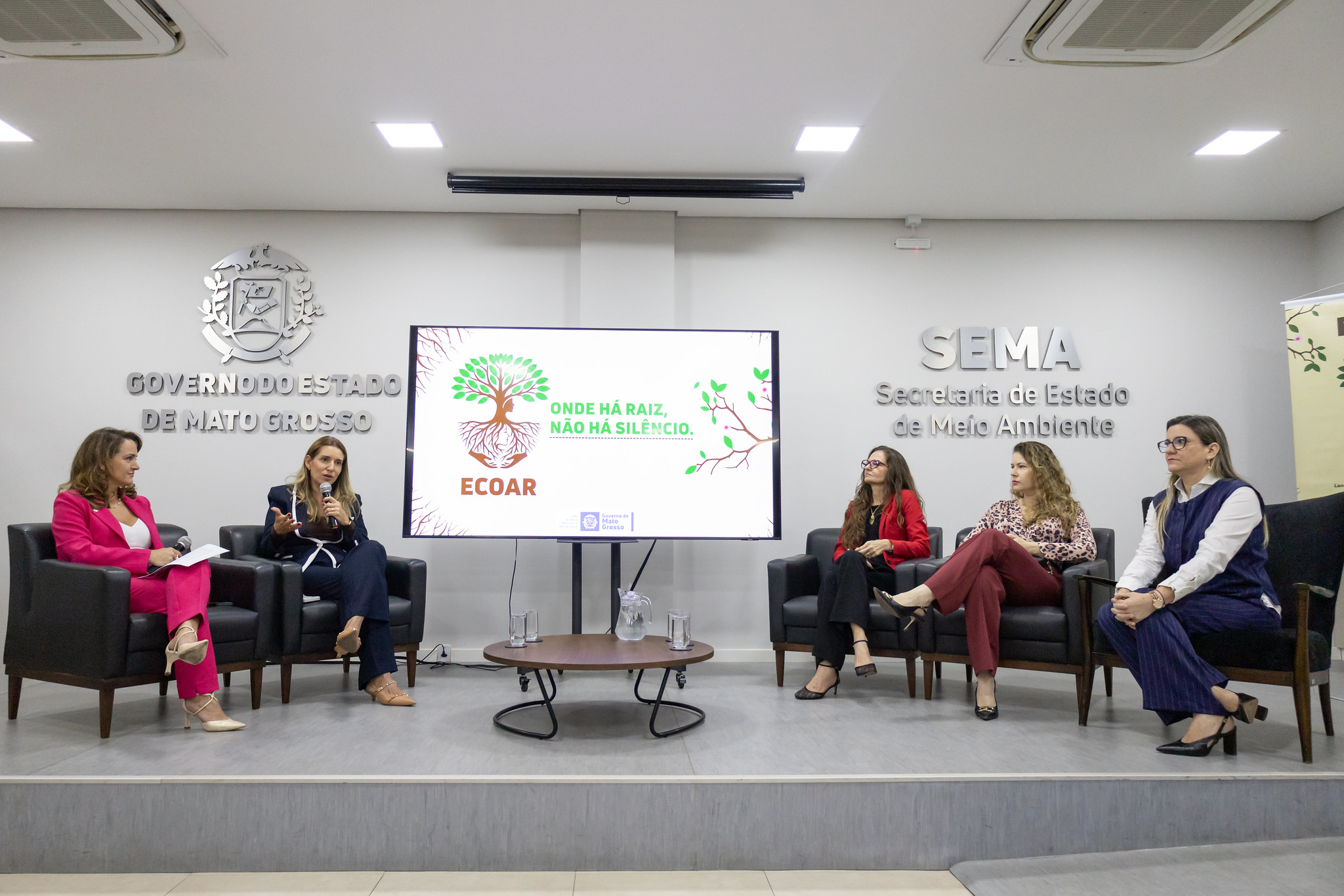 Servidoras da Sema conhecem iniciativas de instituições que compõem rede de enfrentamento à violência contra mulheres