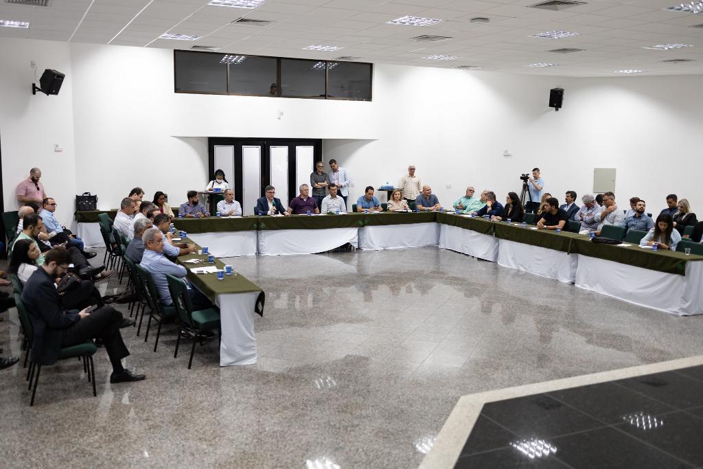 Reunião ocorreu no auditório da Famato, sob coordenação do deputado estadual Dilmar Dal'Bosco. Karla Silva/Sema-MT