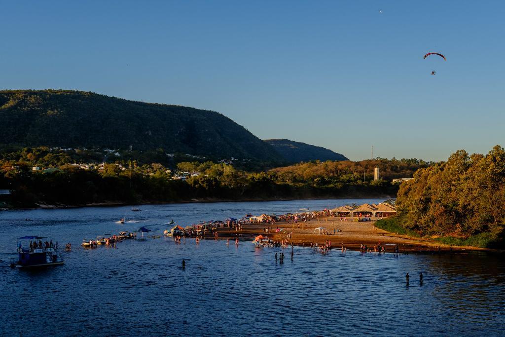 Rio Araguaia em Barra do Garças Crédito - Mayke Toscano - Secom MT imagem sem descrição.
