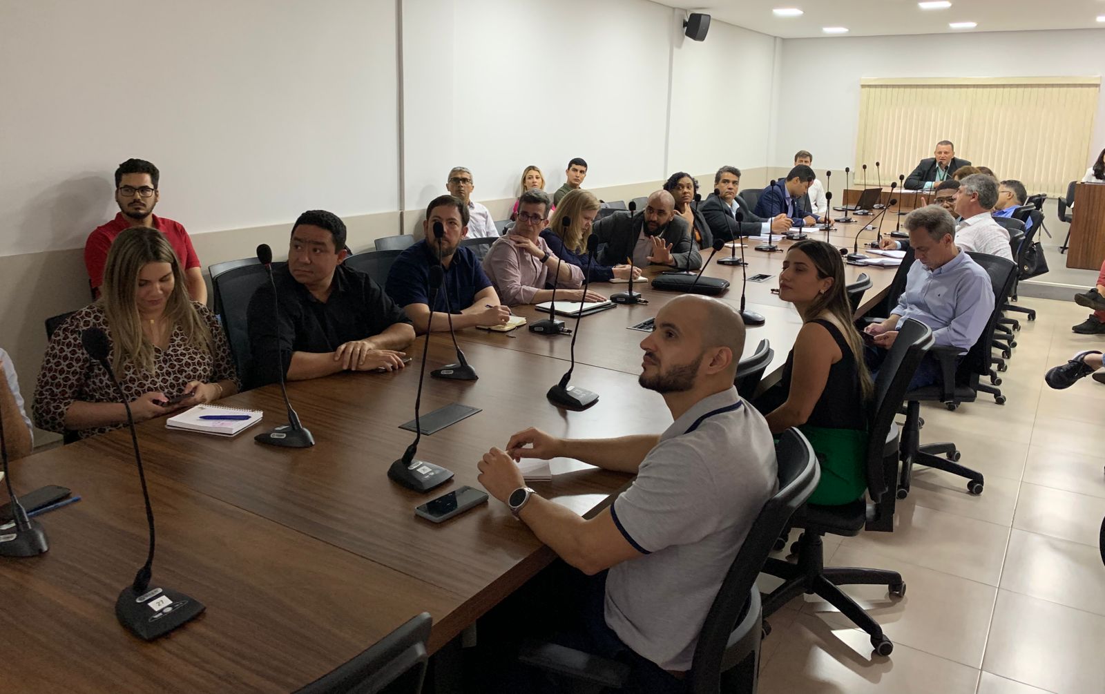 Sema-MT apresenta ações contra crimes ambientais a pesquisadores do Reino Unido