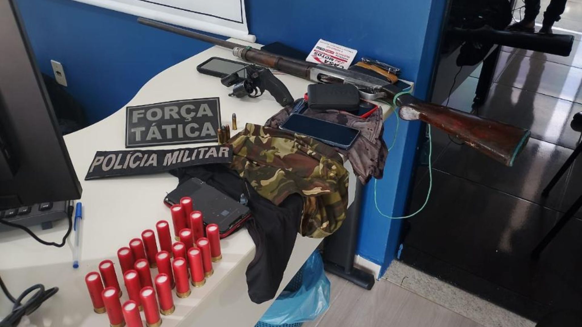 Cinco pessoas são presas com armas de fogo e munições durante fiscalização da Sema